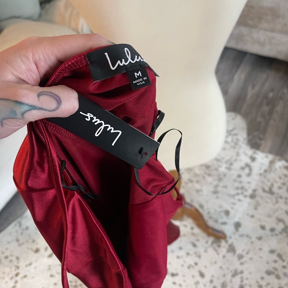 Red satin mini dress - Picture 4 of 4